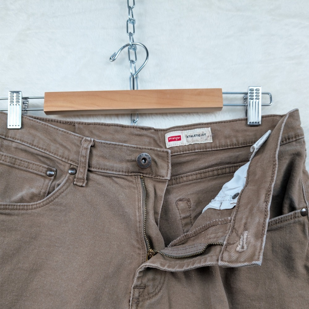 Wrangler Jeans Men's 33x29 Brown Athletic Fit Straight Leg Workwear Outdoor